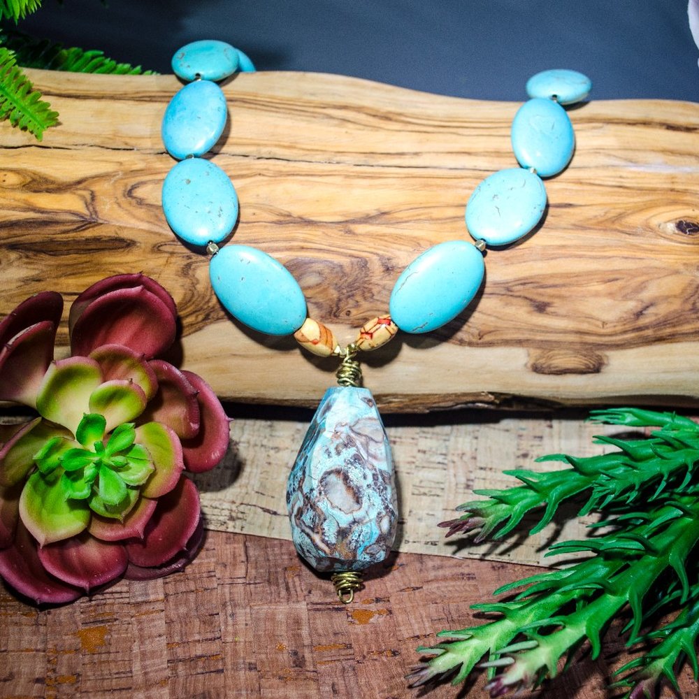 Turquoise and Agate Teardrop Pendant Necklace